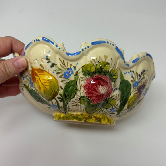 Small Ceramic Fruit Serving Bowl Cream Pink Blue Flowers Scalloped Edge Italy - Picture 5 of 7